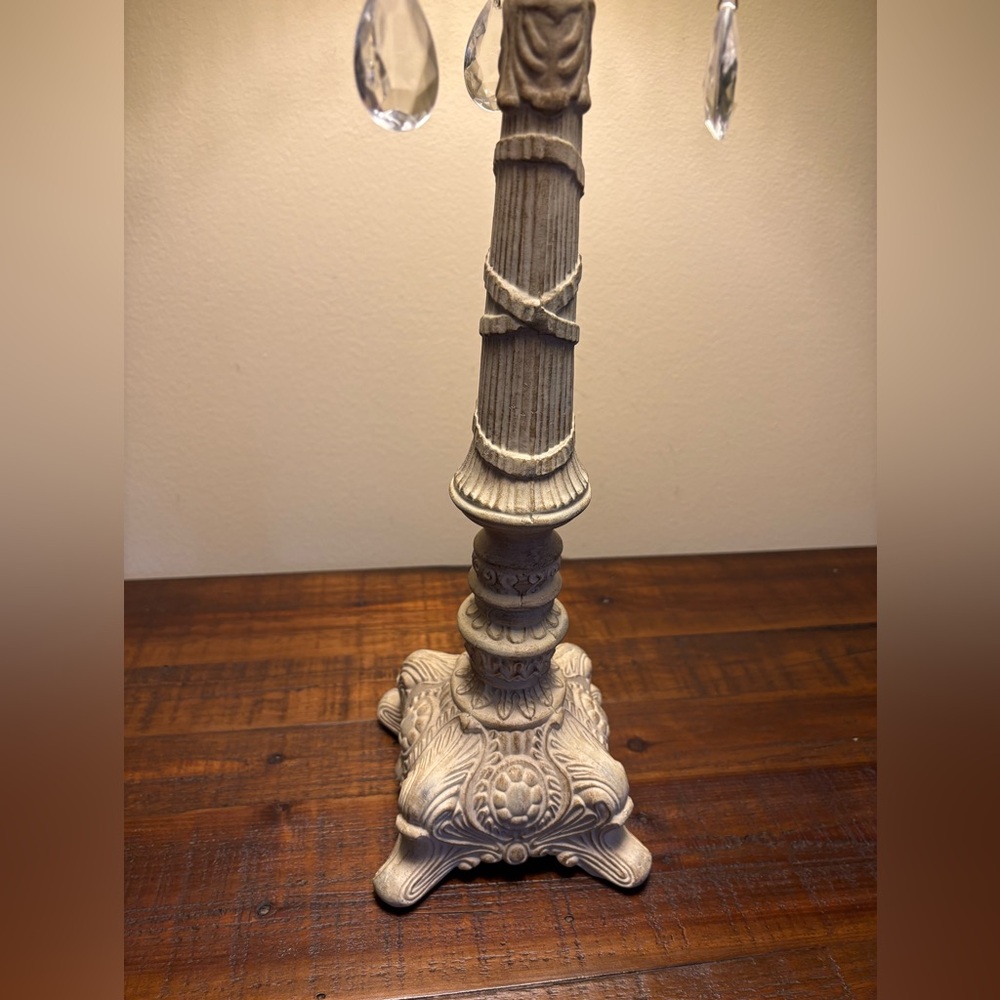 Vintage-Style Table Lamp Bright Green Lamp Shade With Pink Beaded Fringe - Picture 3 of 9